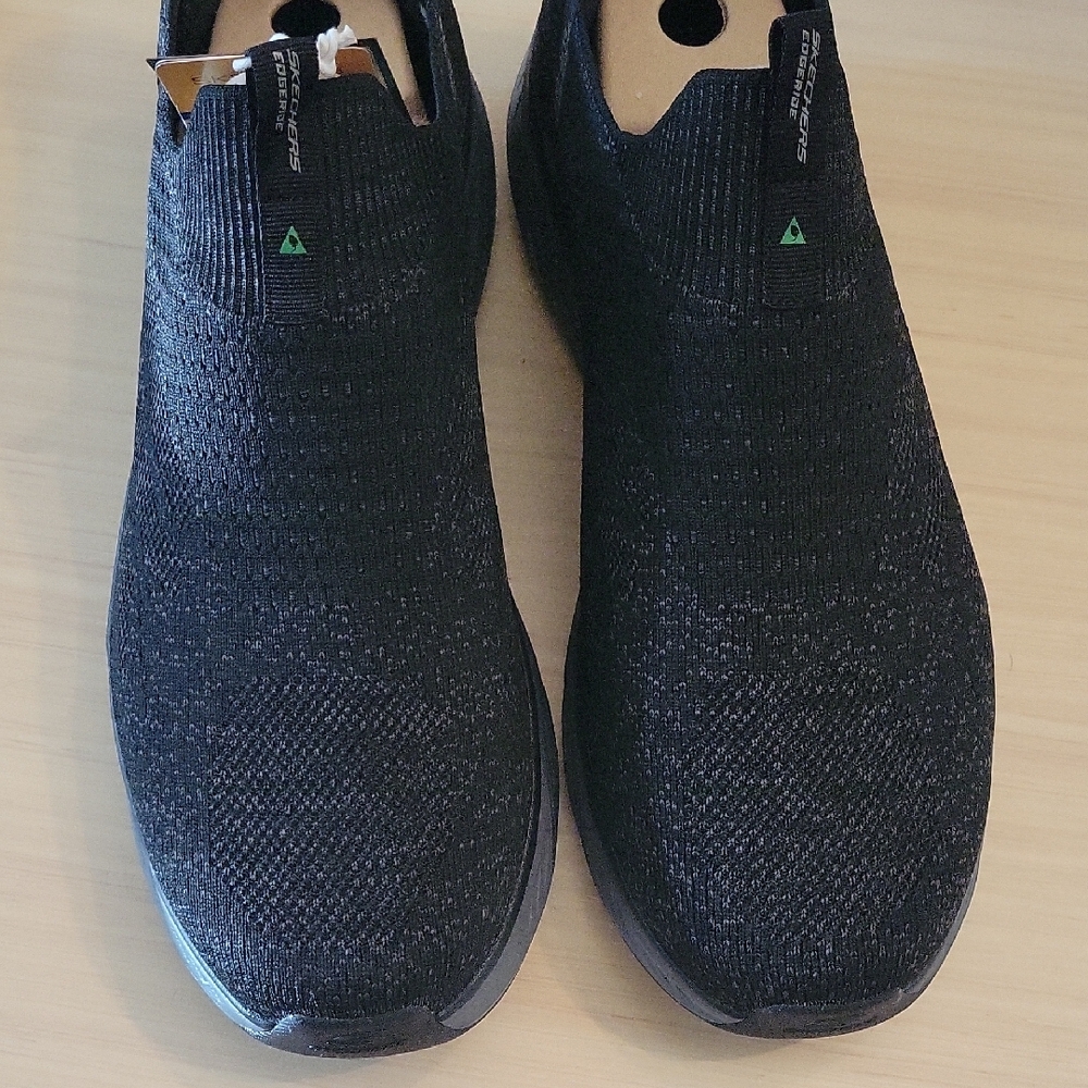 Skechers Edgeridge Black Knit Slip-On Extra Wide Sneakers - Picture 4 of 4